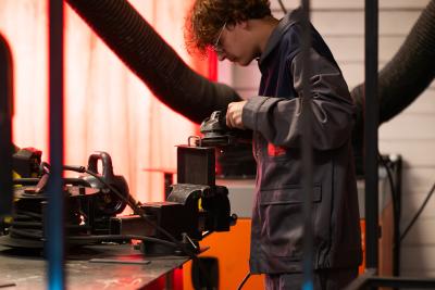 Élève en chaudronnerie